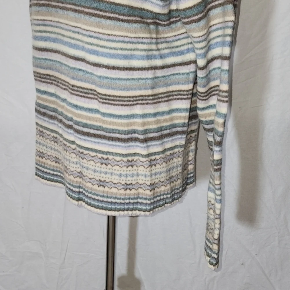 New York and Company Striped Sweater‎ Size Large